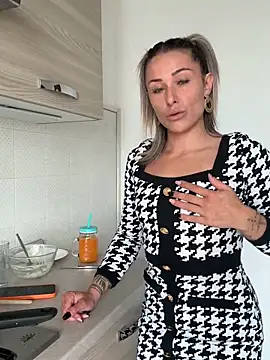 petrouchkaaa  online show from 12, 3, 2026