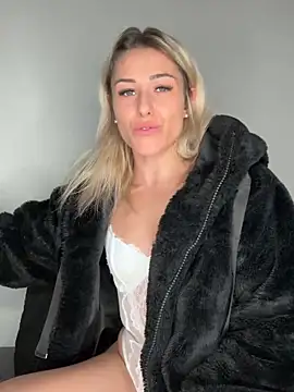 Snapshot of petrouchkaaa_ chatting on 29, 1, 2025 petrouchkaaa online show from 29, 1, 2025