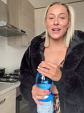 petrouchkaaa  online show from 27, 3, 2026