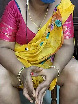 Snapshot of yours-kavaya chatting on 10, 10, 2025 yours-kavaya online show from 10, 10, 2025
