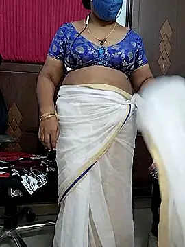Snapshot of yours-kavaya chatting on 11, 10, 2025 yours-kavaya online show from 11, 10, 2025