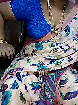 Snapshot of yours-kavaya chatting on 12, 9, 2025 yours-kavaya online show from 12, 9, 2025