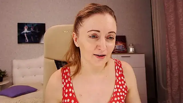 Snapshot of BettyFootFetish chatting on 8, 2, 2025 BettyFootFetish online show from 8, 2, 2025