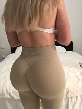 Snapshot of StacyJuly chatting on 6, 2, 2025 StacyJuly online show from 6, 2, 2025