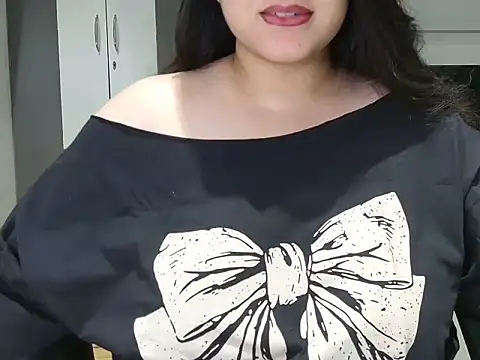 Miss cutiepie online show from 14, 10, 2025