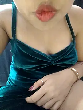 Snapshot of Roshni_98 chatting on 14, 6, 2026 Roshni 98 online show from 14, 6, 2026