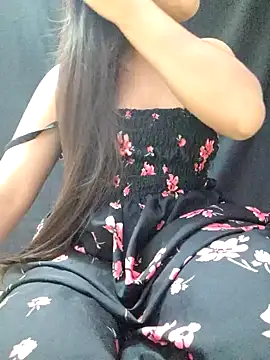 Snapshot of Roshni_98 chatting on 16, 7, 2026 Roshni 98 online show from 16, 7, 2026