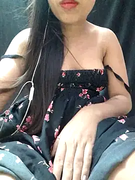 Snapshot of Roshni_98 chatting on 24, 6, 2026 Roshni 98 online show from 24, 6, 2026
