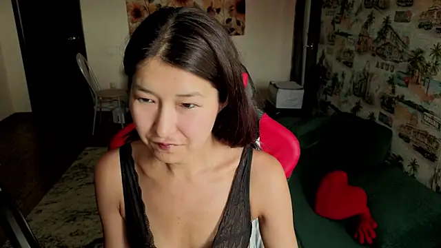 Snapshot of LeyylaStoone chatting on 14, 7, 2026 LeyylaStoone online show from 14, 7, 2026