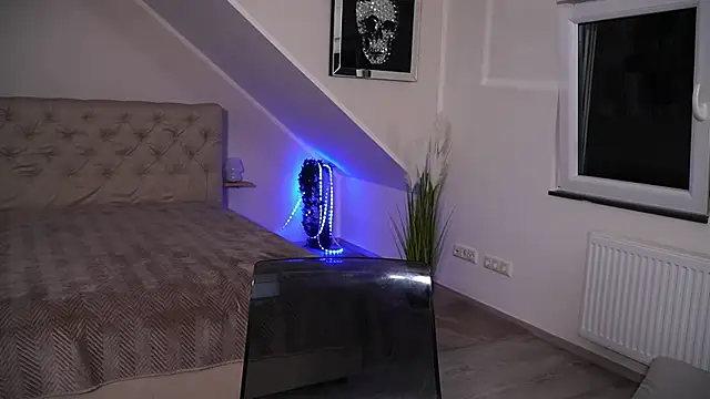 Snapshot of hotmilfbitch chatting on 10, 10, 2025 hotmilfbitch online show from 10, 10, 2025