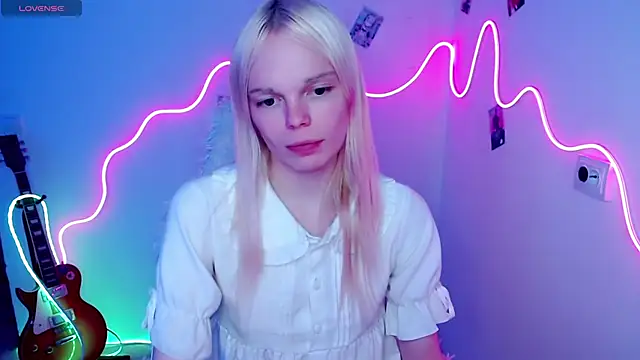 Emily Nyaffee online show from 24, 10, 2025