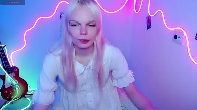 Emily Nyaffee online show from 17, 10, 2025