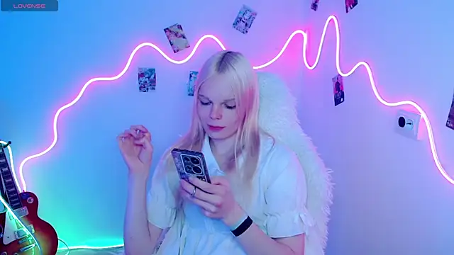 Emily Nyaffee online show from 19, 10, 2025