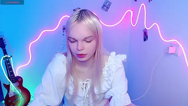 Emily Nyaffee online show from 1, 11, 2025