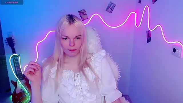 Emily Nyaffee online show from 10, 11, 2025