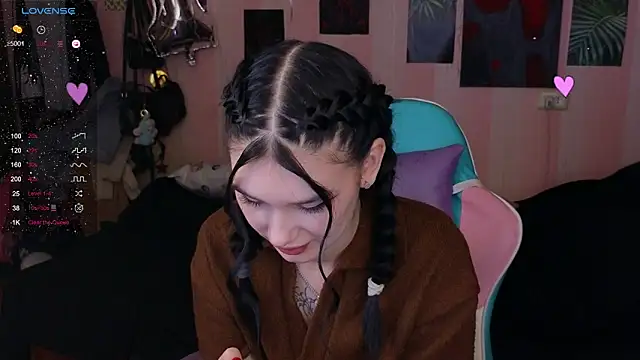 Snapshot of Amanda_Tender chatting on 6, 2, 2025 Amanda Tender online show from 6, 2, 2025