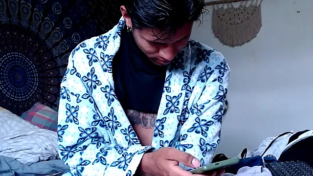 Snapshot of Tylerfordxxx chatting on 21, 10, 2025 Tylerfordxxx online show from 21, 10, 2025