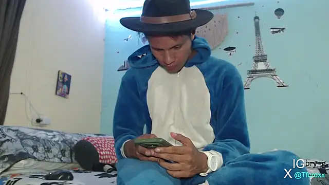 Snapshot of Tylerfordxxx chatting on 3, 12, 2024 Tylerfordxxx online show from 3, 12, 2024