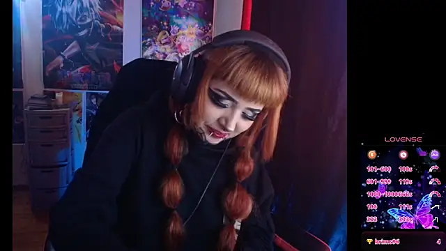 Snapshot of linda_mort chatting on 5, 5, 2026 linda mort online show from 5, 5, 2026