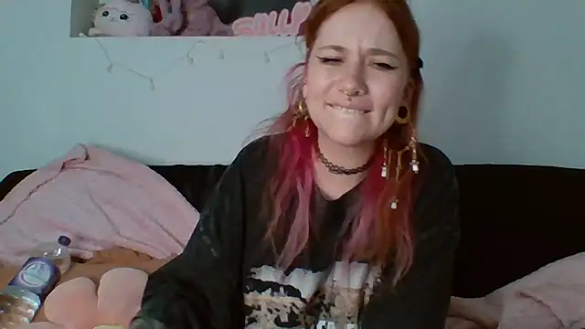 Snapshot of sullye chatting on 4, 7, 2026 sullye online show from 4, 7, 2026