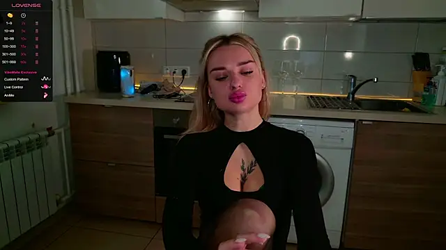 MissLovex online show from 24, 4, 2026
