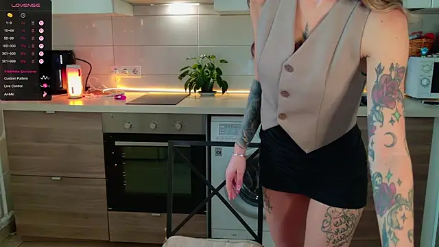 MissLovex online show from 10, 11, 2025