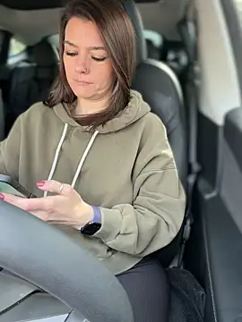 LadyLena1 online show from 20, 11, 2025