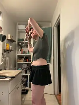 LadyLena1 online show from 4, 12, 2025