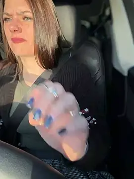 LadyLena1 online show from 13, 1, 2026