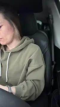 LadyLena1 online show from 8, 2, 2026