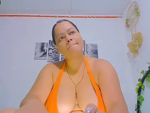 Alhelqueen online show from 5, 2, 2026