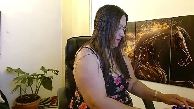 amalia brunette online show from 25, 3, 2026