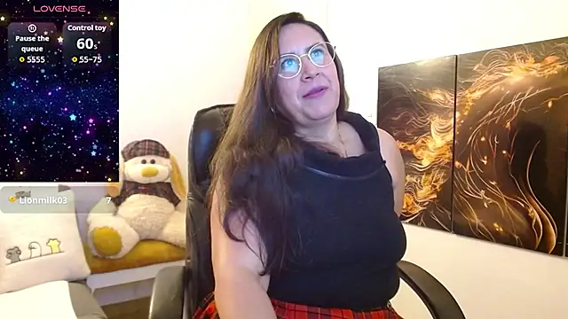 amalia brunette online show from 14, 12, 2025