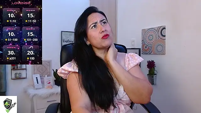 amalia brunette online show from 4, 2, 2025