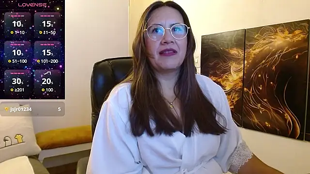 amalia brunette online show from 11, 2, 2026