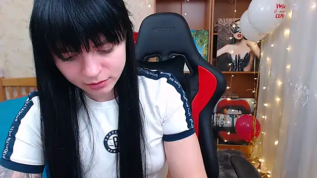 JuicyJess online show from 17, 2, 2025