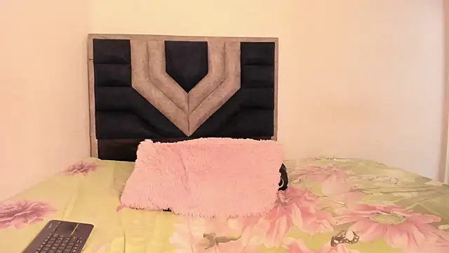 Snapshot of TiiffanyEvans1 chatting on 4, 3, 2026 TiiffanyEvans1 online show from 4, 3, 2026