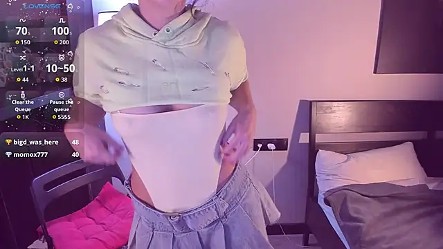 Kitty Star online show from 25, 10, 2025