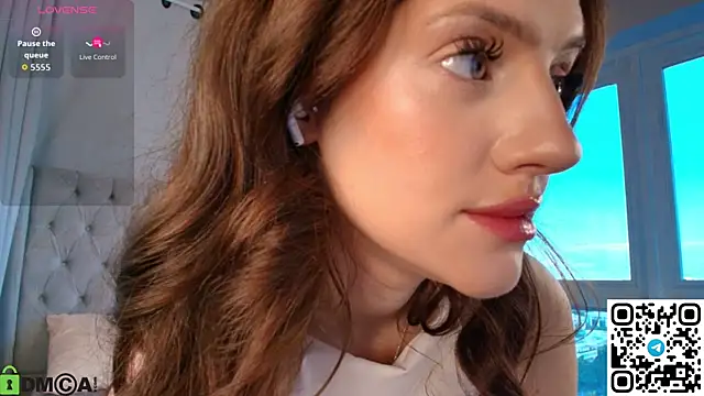 Snapshot of Skinny_Alice chatting on 6, 7, 2026 Skinny Alice online show from 6, 7, 2026