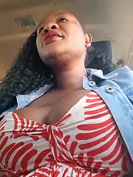 Snapshot of Bootyliciousbbw12 chatting on 27, 5, 2026 Bootyliciousbbw12 online show from 27, 5, 2026