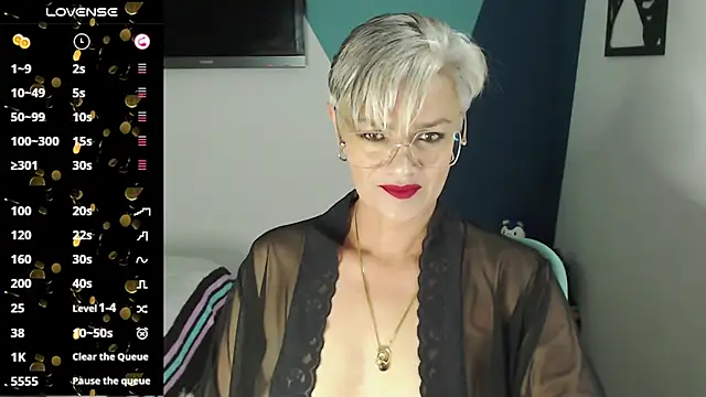 Snapshot of scarlett_paris22 chatting on 5, 3, 2025 scarlett paris22 online show from 5, 3, 2025