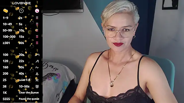 Snapshot of scarlett_paris22 chatting on 18, 3, 2025 scarlett paris22 online show from 18, 3, 2025