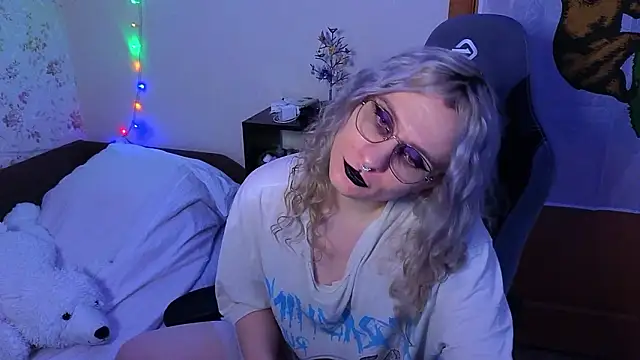 Lori Myaf online show from 15, 1, 2026