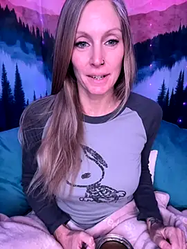 ItsDanniG online show from 29, 10, 2025