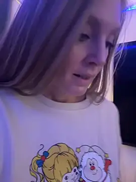 ItsDanniG online show from 30, 10, 2025