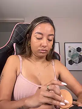 DianaHopson online show from 18, 10, 2025