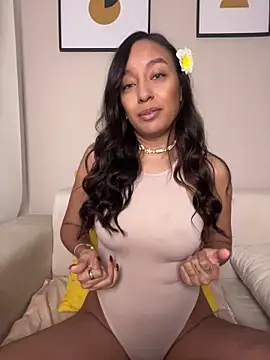 DianaHopson online show from 5, 3, 2026