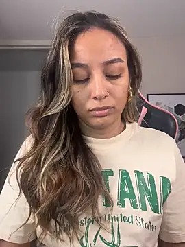 DianaHopson online show from 24, 10, 2025