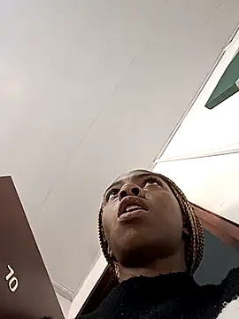 Shanelle   online show from 25, 2, 2026