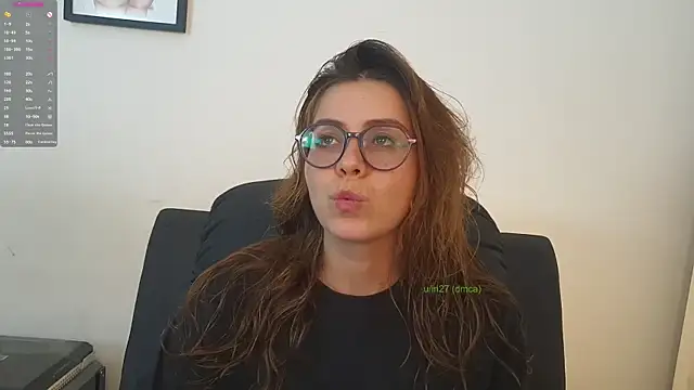 Snapshot of irinasweet27 chatting on 2, 3, 2025 irinasweet27 online show from 2, 3, 2025